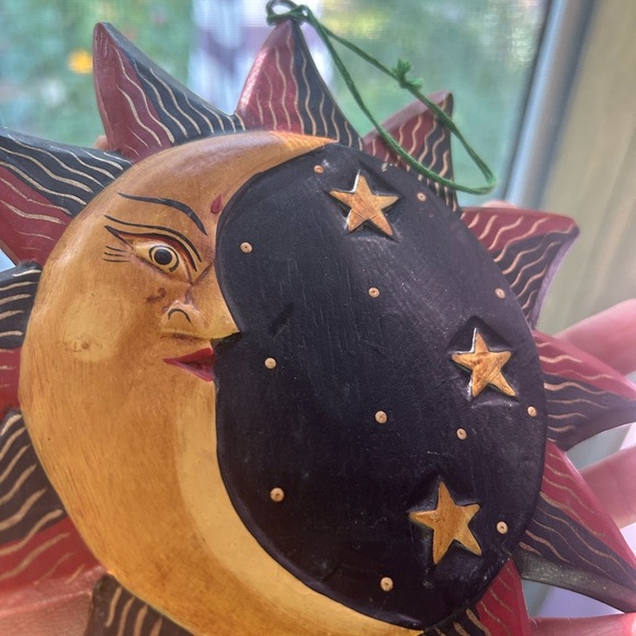 Vtg Wooden Hand Painted Sun Moon Face Hanging Ornament Christmas Indonesia 7” - Picture 8 of 16